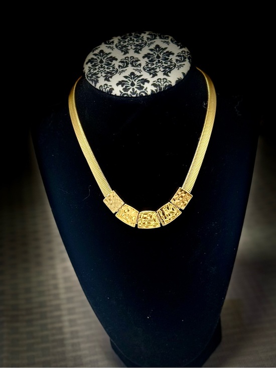 Liz Claiborne Jewelry - Retro Liz Claiborne Thick Snake Chain With Textured Floating Accents